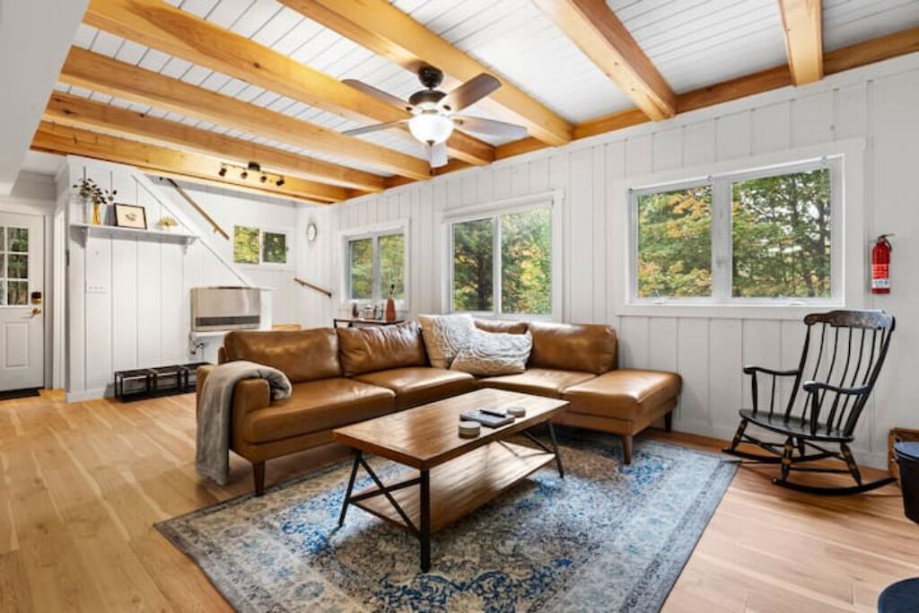 Smart TV, fireplace, table tennis, books