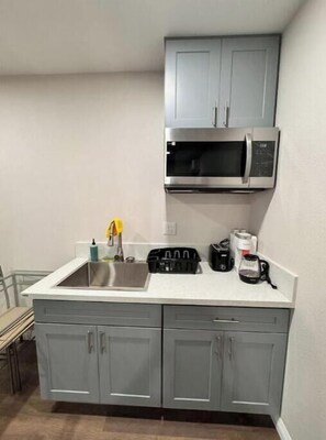 Kühlschrank, Mikrowelle