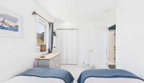 2 quartos, ferros/tábuas de passar roupa, Wi-Fi de cortesia