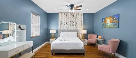2 habitaciones, tabla de planchar con plancha, wifi y ropa de cama