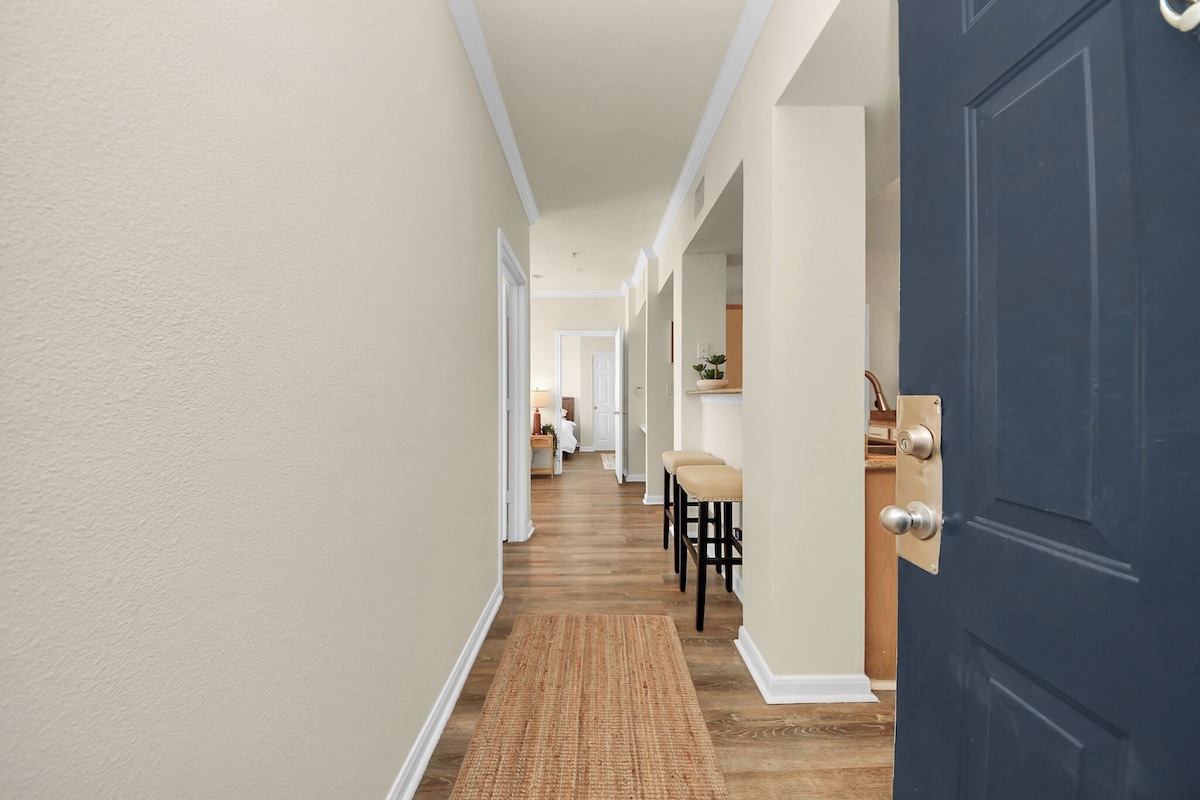 Photo 16 of Comfortable 2-bedroom apartment with High Speed WiFi in S Central Houston