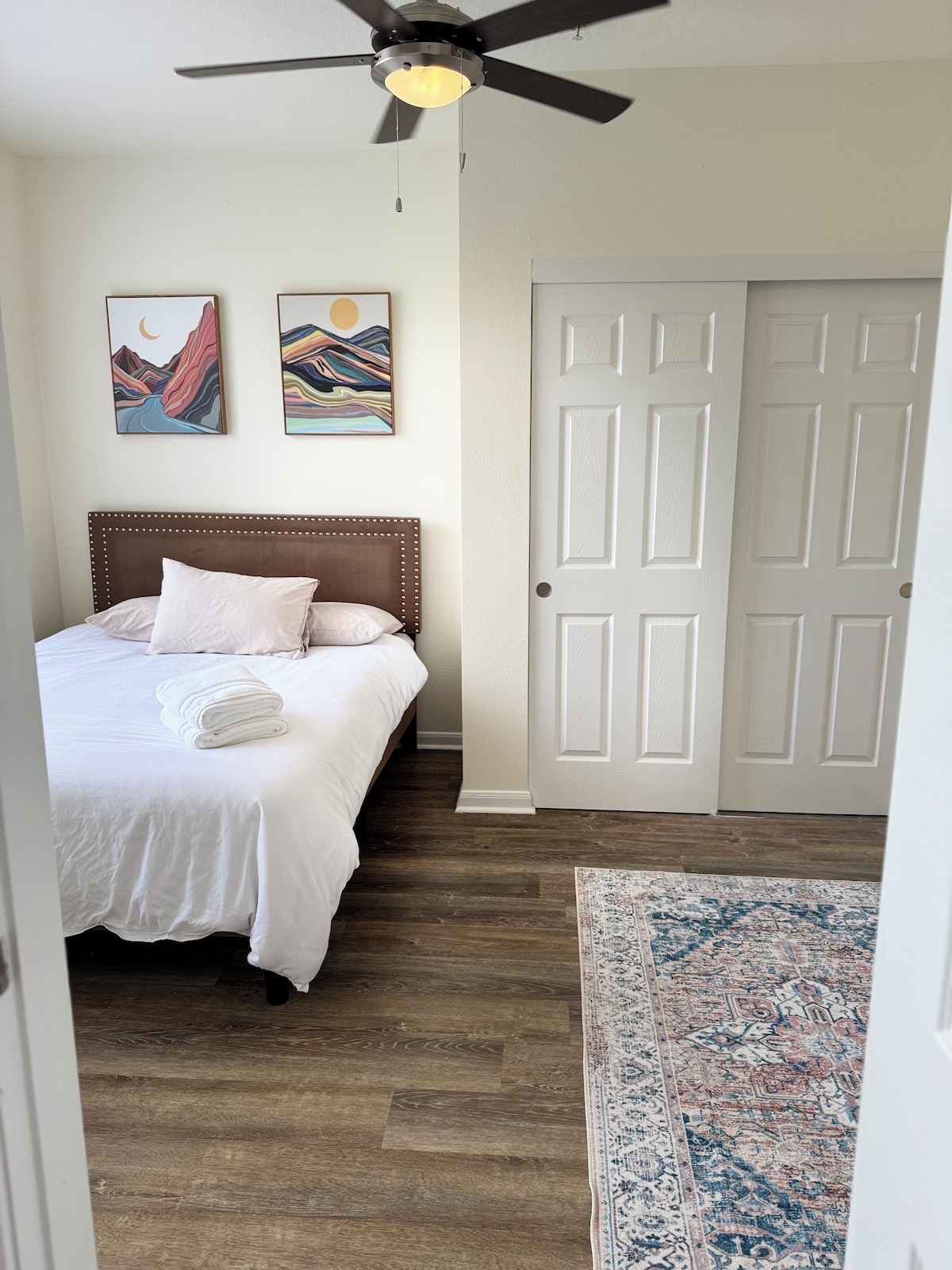 Photo 7 of Comfortable 2-bedroom apartment with High Speed WiFi in S Central Houston