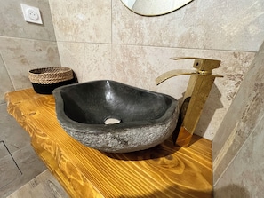Shower, hair dryer, towels, toilet paper