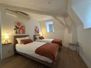 2 bedrooms, WiFi, bed sheets