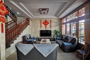 Unclassified image, 2 of 7, button - Haozailai Hotel (Yushan)
