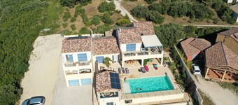 Breathtaking view of Uzes and the Cévennes mountains