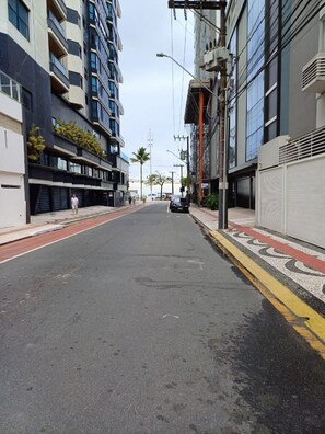 Aan het strand, wit zand