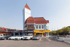 Self-parking (surcharge)