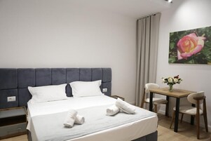 Economy Double Room | Free WiFi, bed sheets