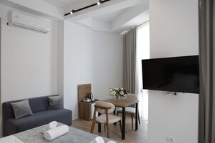 Junior Studio Suite | Free WiFi, bed sheets