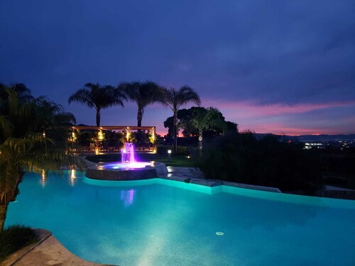 AVALON COUNTRY CLUB APARTMENT, SANTA ANA, COSTA RICA.