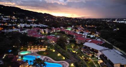 Apartment Costa Rica Santa Ana Avalon Country club gym, swimming pool tennis.