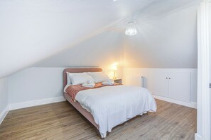 4 sovrum, strykjärn/strykbräda, wi-fi och sängkläder