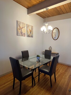 Dining - Charming & Spacious 2BR Upper Suite | Large Kitchen w/Private Entry & Deck (Calgary)
