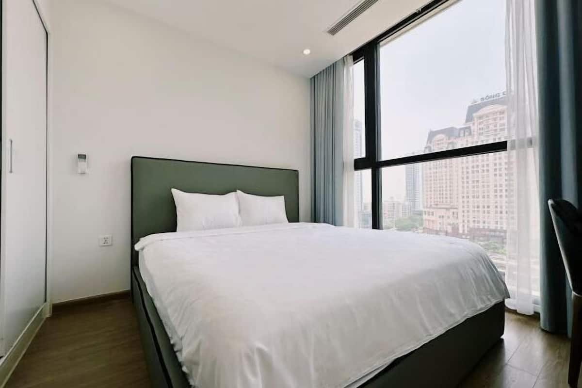 Literie de qualité supérieure, matelas mémoire de forme, bureau