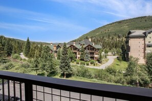 Property grounds - NEW! Lodge at Copper 1 Bedroom + Den Condo #304 (Copper Mountain)