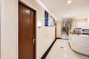 Unclassified image, 5 of 28, button - Beijing Spring Hotel (Beijing)