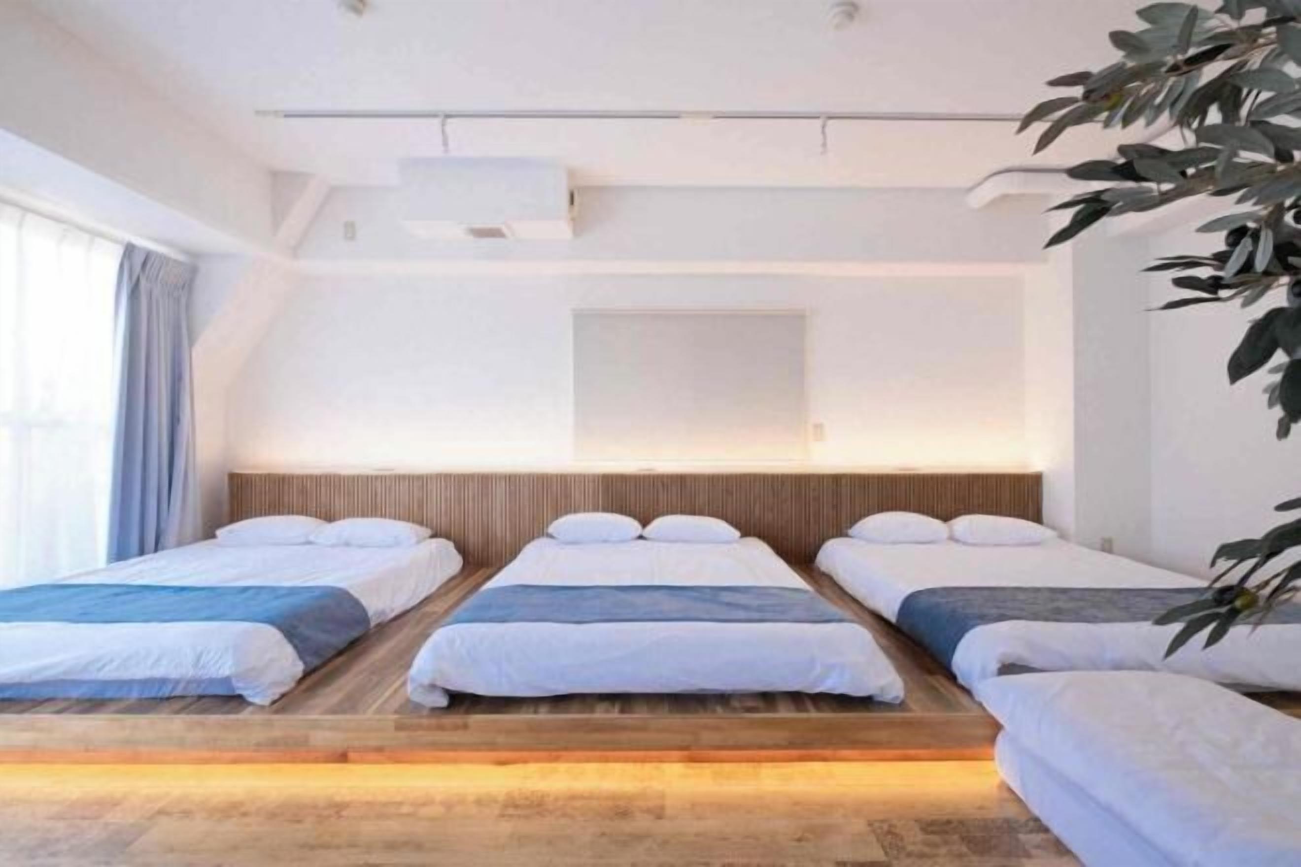 Egyedi dekoráció, egyedi berendezés és íróasztal