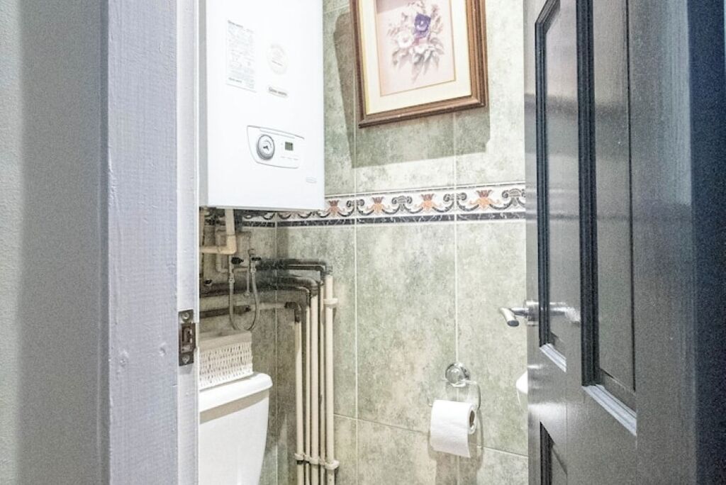 Bruser, håndklæder, Sæbe, Toiletpapir