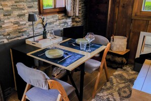 Dining - Ali'Home Large garden & Panorama Mont Blanc (Demi-Quartier)