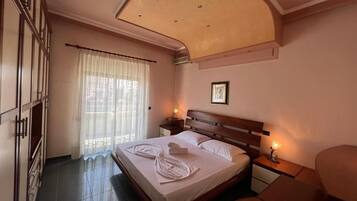 Apartment, Sea View | Soundproofing, free WiFi