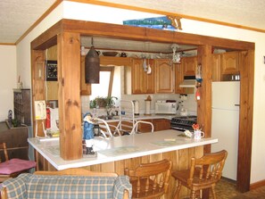 Fridge, oven, stovetop, cookware/dishes/utensils - Hove To - Upstairs - Close to Downtown Boothbay Harbor! (Boothbay Harbor)