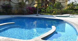 Outdoor pool - TERRAZAS BY YALP (Santa Maria Huatulco)