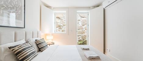 1 chambre, fer et planche Ă repasser, accĂšs Internet, draps fournis