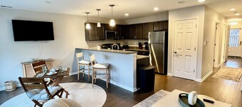 Sunsets at Angola on the Lake Charming 3-bedroom townhome