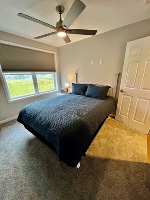 3 bedrooms, iron/ironing board, free WiFi, bed sheets