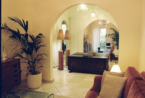 Newly Renovated Apartment in a Lush Green Neighborhood in Central Athens