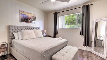 2 bedrooms, iron/ironing board, free WiFi, bed sheets