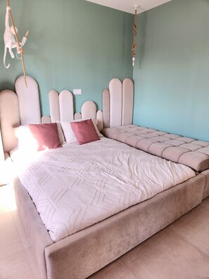 2 habitaciones, tabla de planchar con plancha y wifi gratis 