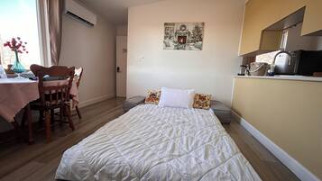 1 chambre, coffres-forts dans les chambres, bureau