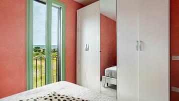 2 chambres, coffres-forts dans les chambres, Wi-Fi gratuit