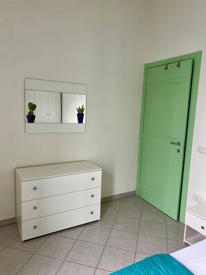 2 chambres, coffres-forts dans les chambres, Wi-Fi gratuit