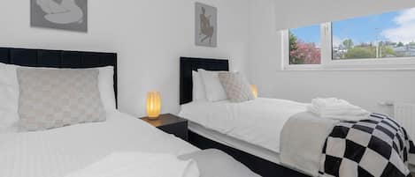 2 chambres, fer et planche Ă repasser, Wi-Fi gratuit, draps fournis