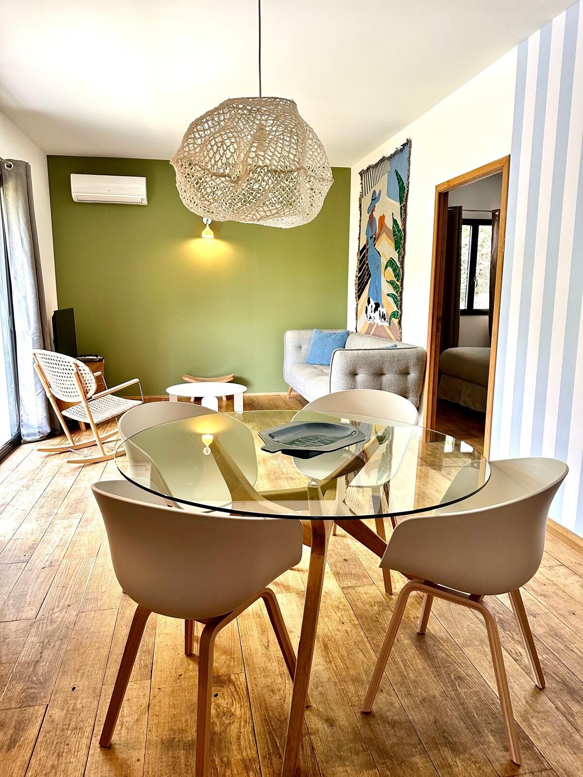 スタンダード ヴィラ パティオ ガーデンビュー | ダイニングルーム