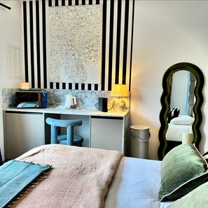 Deluxe Room, Patio, Garden View