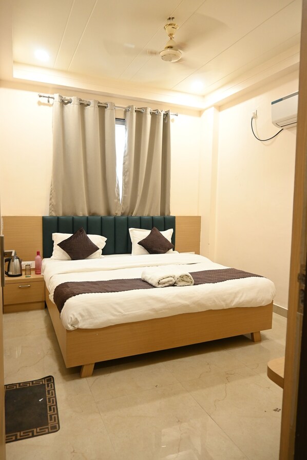 Quarto casal luxo | Wi-Fi de cortesia