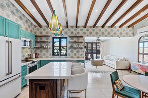 Apartemen, pemandangan samudra | Dapur pribadi