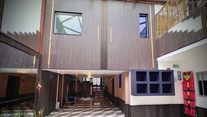 Ảnh chưa phân loại, 4 trong số 17 ảnh, nút