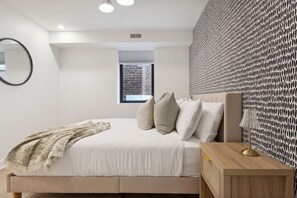 2 bedrooms, desk, iron/ironing board, free WiFi