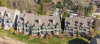 2BDR Blue Mountain Slopeside Condo