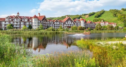 Ground-Floor Cachet Crossing, Steps to BM Village!