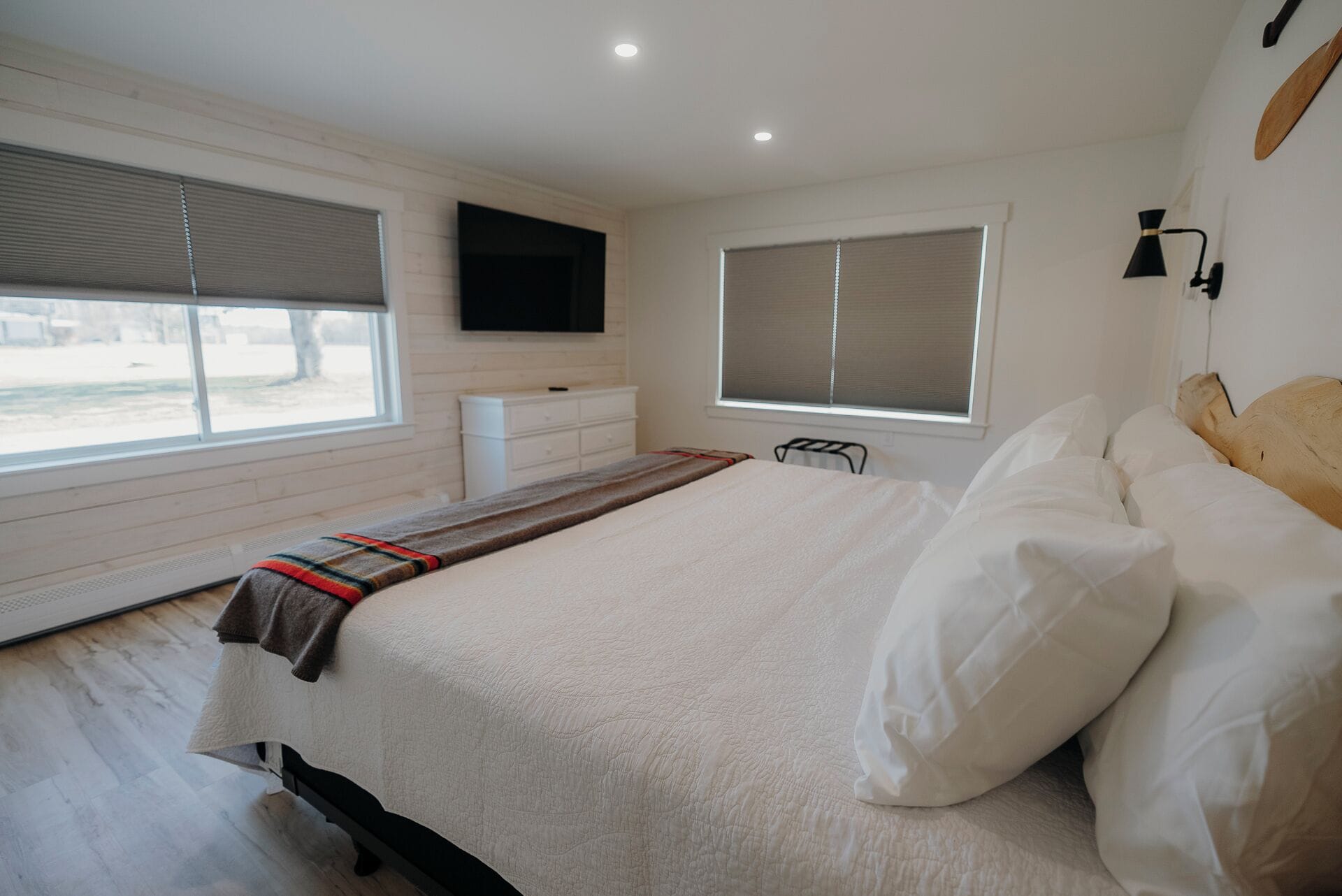 Suite | Free WiFi, bed sheets