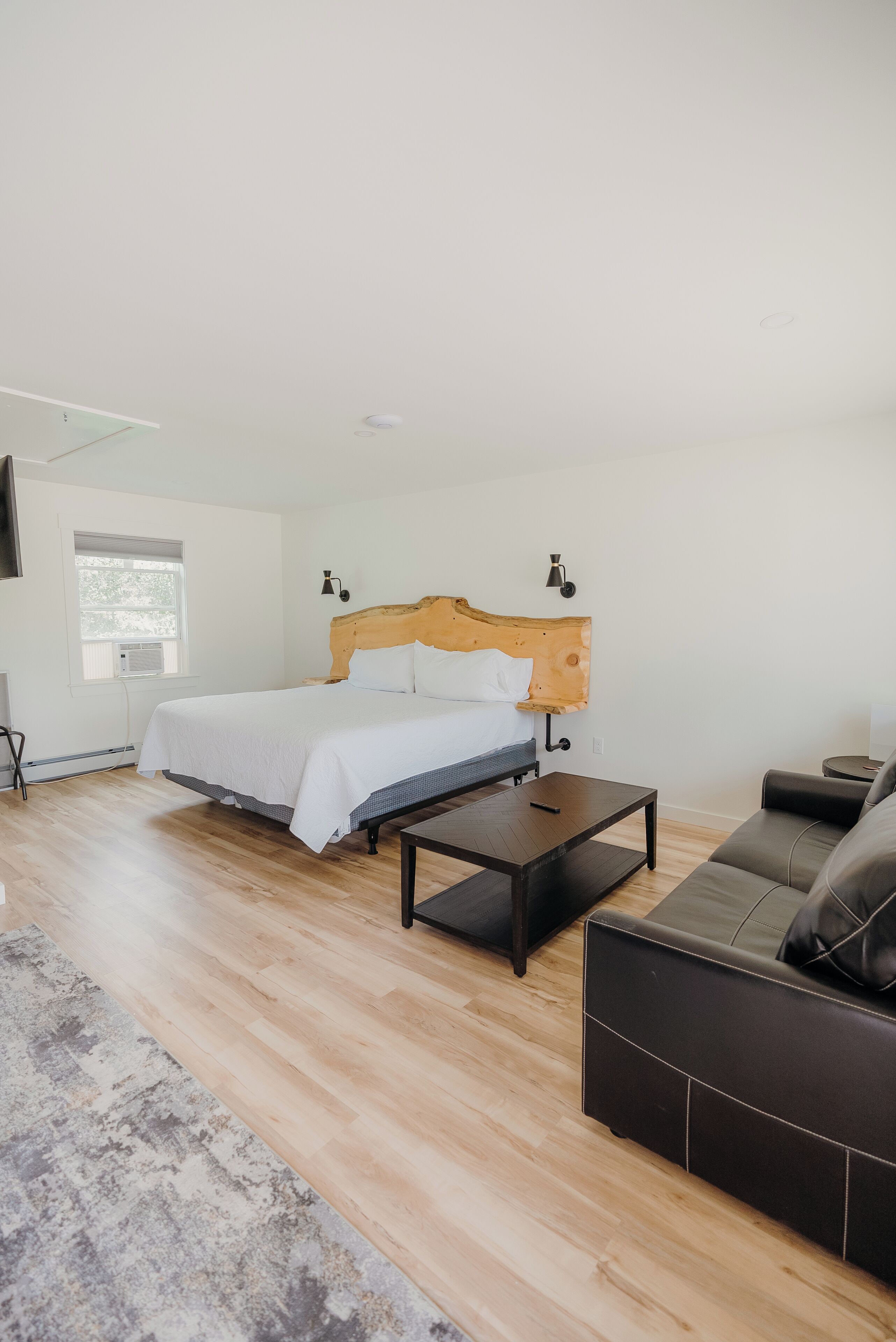 Superior Single Room | Free WiFi, bed sheets