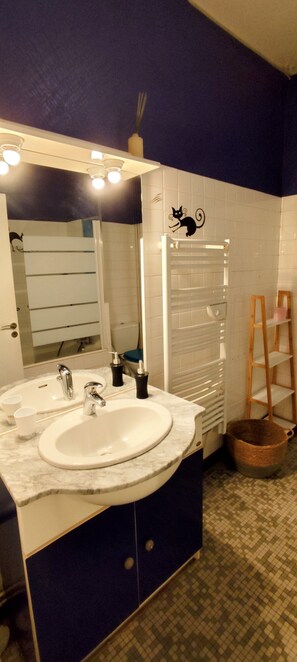 Studio Junior | Salle de bain