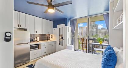NEW! City View Studio | Walk to Beach