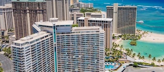 Panoramic Views | Balcony w/ Full Building Access